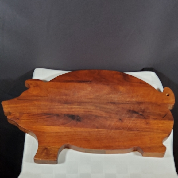 Pig Cutting Board - Picture 1 of 2